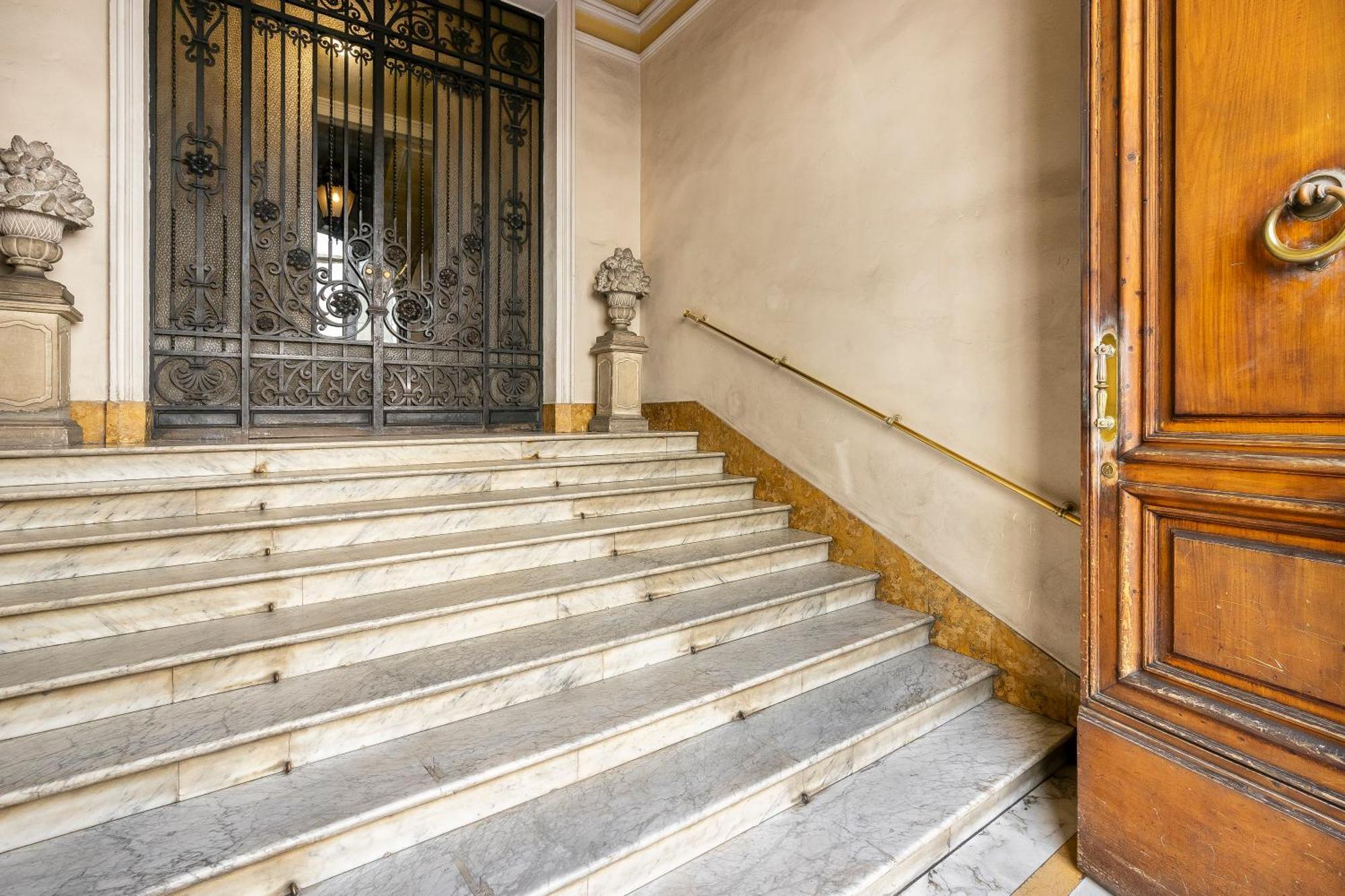 San Marco White Appartamento Luxury Con Garage Su Richiesta Firenze Kültér fotó